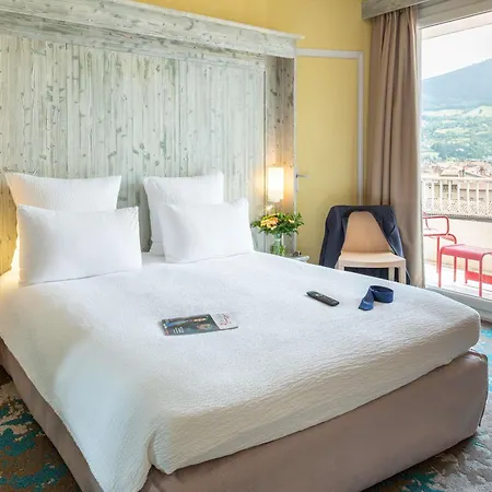 Mercure فندق 4*