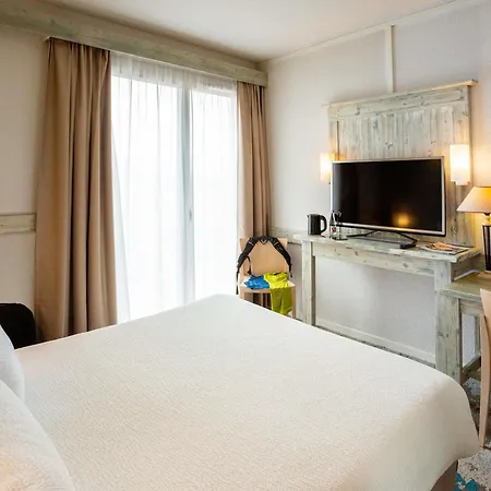 Mercure 4*